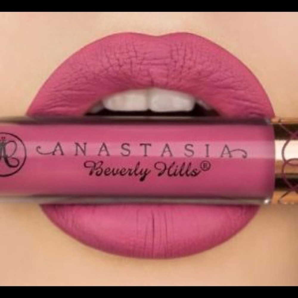 Anastasia Beverly Hills liquid lip "catnip"